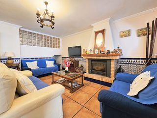 Maison à Perín. Parcela, piscina, barbacoa... quieres que siga?? llamanos y te l