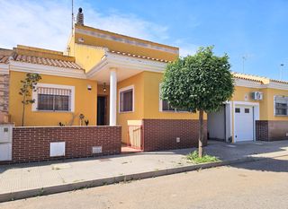 Haus in El Algar. Planta baja en el algar, amplitud, tranquilidad, para entrar a v
