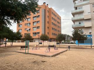 Pis en Avenida don juan de borbon 83. Vivienda en  juan de borbn