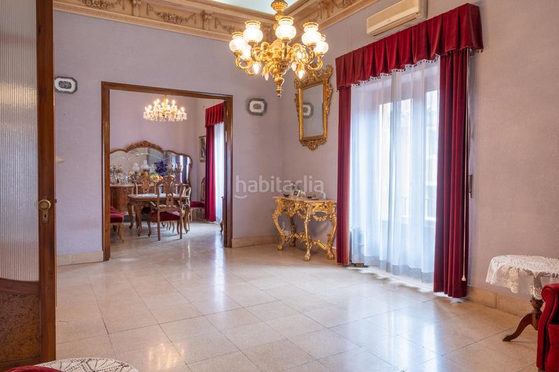 Foto b8ea111b-c4fa-428c-ac34-dda76db03a7f. Edificio in Mula