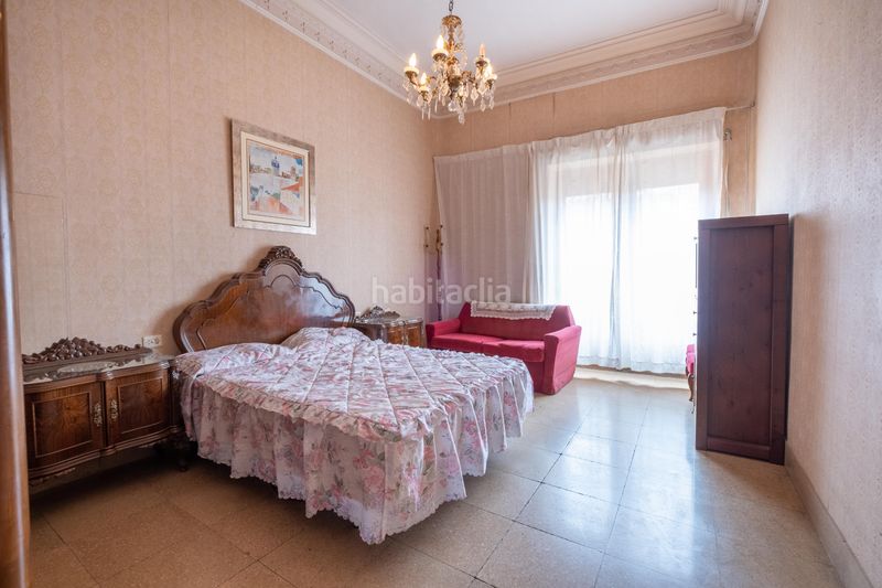 Foto ee384ef7-52c0-4b58-b06f-10416c2d430f. Edificio in Mula