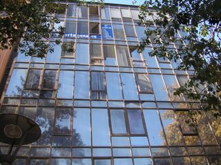 Oficina  Plaza juan xxiii. Oficina en entresuelo, de 306 m2 en el centro.