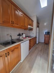 Lloguer Pis a Alameda. Piso semireformado de 3 dormitorios con plaza de garaje en prínc