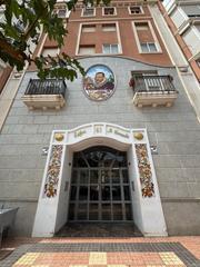 Alquiler Piso  Calle ramón y cajal. Piso de 3 dormitorios, 2 baños y garaje en ramón y cajal.