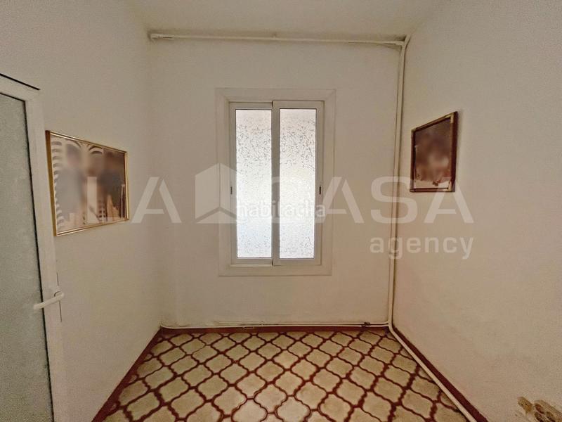 Foto 0a28da5d-eb0c-4dff-8932-5836d8a3ad79. Casa adossada amb calefacció a Joan Prim Granollers