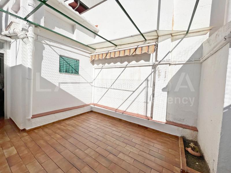 Foto 59b9ea40-9645-41a9-a8be-9e4037af46aa. Casa adossada amb calefacció a Joan Prim Granollers