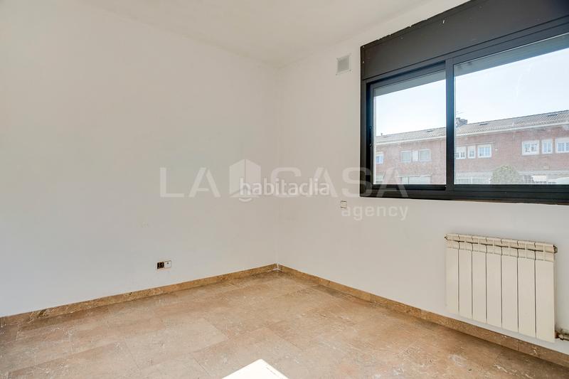 Foto 14146ac7-29a8-43dd-b3ae-0049d68fdc3a. Casa adossada amb xemeneia calefacció aparcament a Granollers