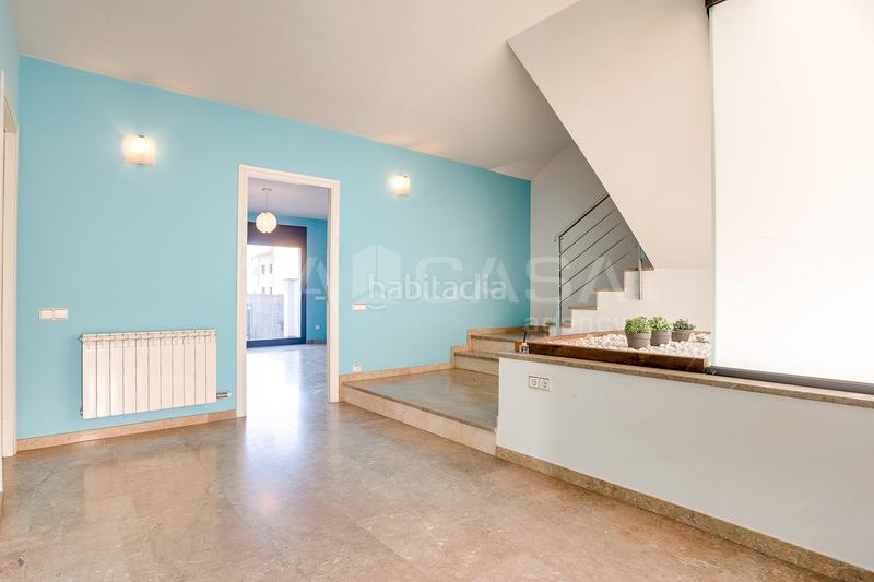 Foto a4114c32-43bc-4831-91b6-3822c07c58c8. Casa adossada amb xemeneia calefacció aparcament a Granollers