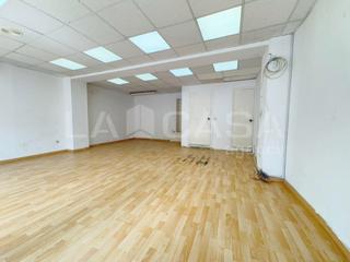 Lloguer Local Comercial a Lledoner