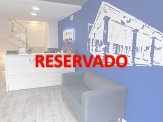 Casa adossada a Sant miquel