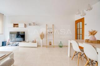 Appartement à Canovelles. De 108m²
