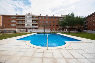 Appartement à Canovelles. Espectacular piso reformado de 111m² construidos (según catastro