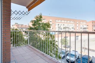 Pis a Canovelles. Espectacular piso reformado de 111m² construidos (según catastro