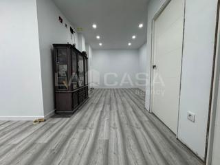 Appartement dans Lledoner. Local reformado como vivienda  a estrenar y con mltiples posi