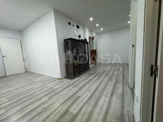 Pis a Lledoner. Local reformado como vivienda – ¡a estrenar y con múltiples posi