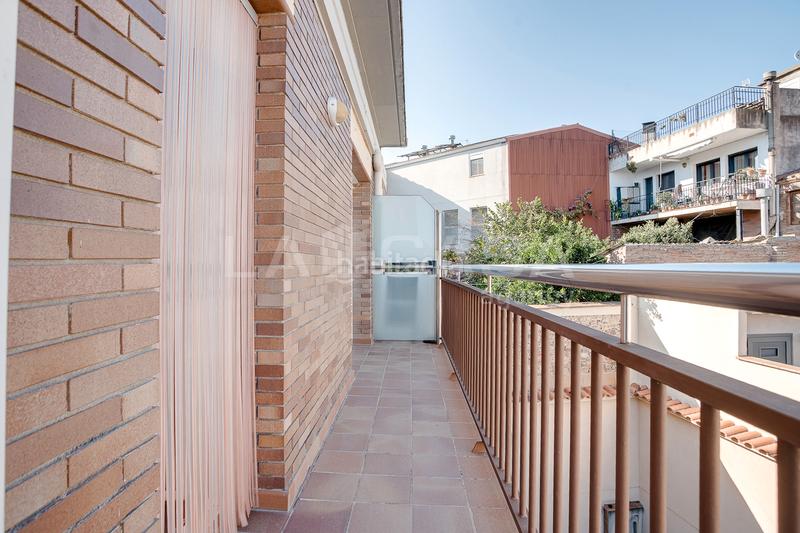 Foto 6a33a479-51ee-45b4-9cf3-f0c7337cd07e. Duplex con riscaldamento parcheggio in Font Verda Granollers
