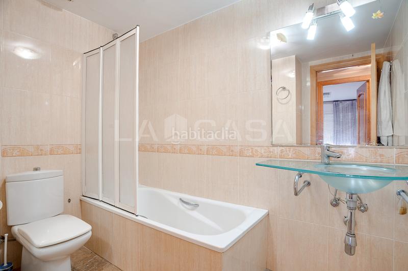 Foto 7f8640f3-963c-48da-a94e-aff5ea0cd80d. Duplex con riscaldamento parcheggio in Font Verda Granollers