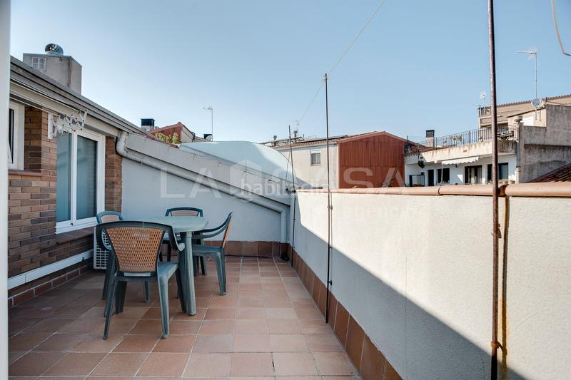 Foto a845d155-5f16-424a-8ad9-e1f1abd2f950. Duplex con riscaldamento parcheggio in Font Verda Granollers