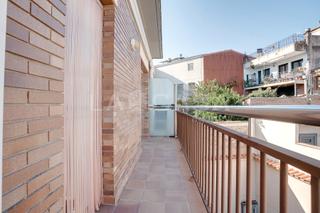 Dúplex a Roca del Vallès (La). Seminuevo con parking