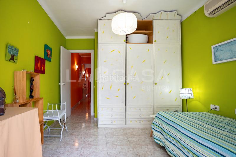 Foto 0b36fd04-f44c-4e1c-ac8b-7c165a6c1942. Casa aparellada amb calefacció a Lledoner Granollers