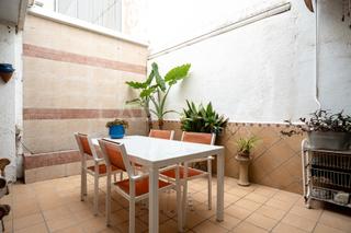 Casa bifamiliare in Lledoner. Reformada