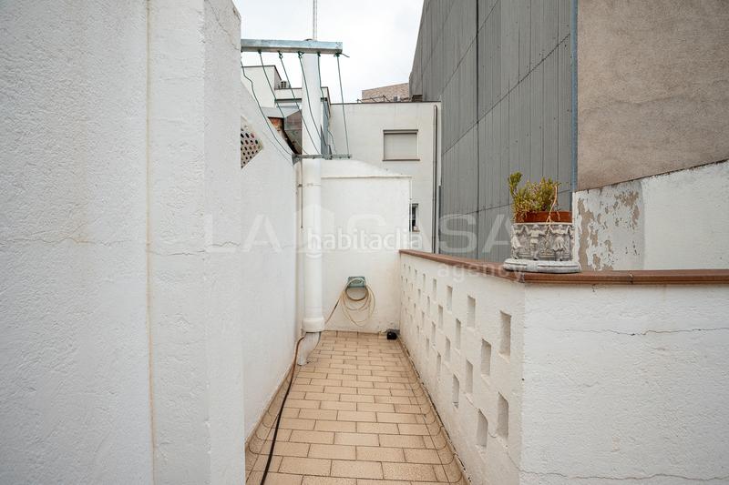 Foto 57074e68-d44e-4037-9ca8-7ae1e772a018. Casa aparellada amb calefacció a Lledoner Granollers