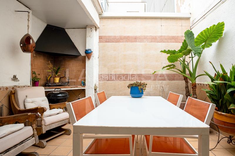 Foto 65f3cebd-cceb-4f02-8490-37418d4416bd. Casa aparellada amb calefacció a Lledoner Granollers