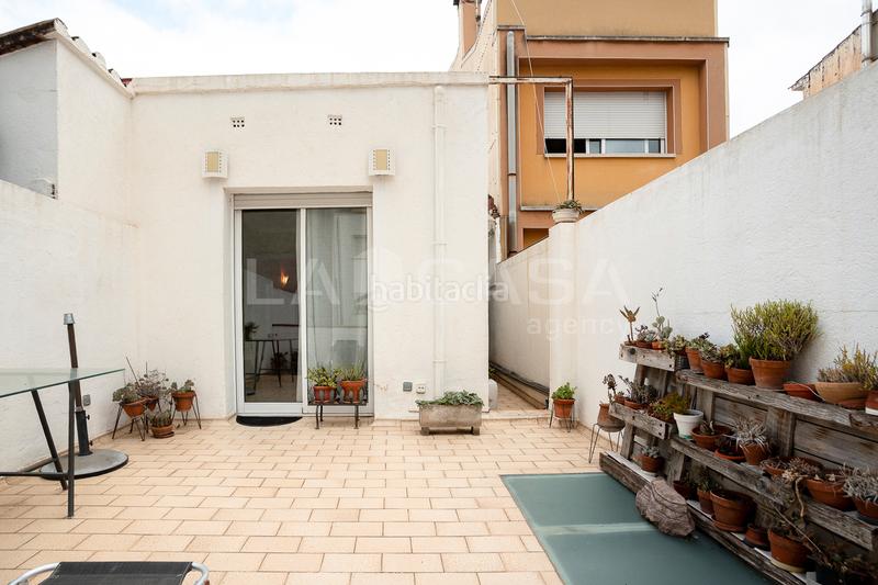 Foto 87c59d11-992f-47f8-80b7-6ac670e243c5. Casa aparellada amb calefacció a Lledoner Granollers