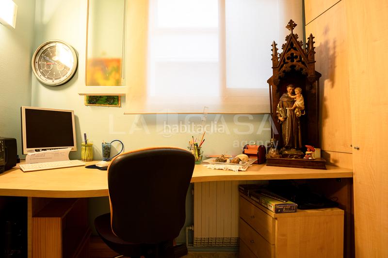 Foto 99af767f-dbd1-44af-8f8a-8252a1b6dba6. Casa aparellada amb calefacció a Lledoner Granollers