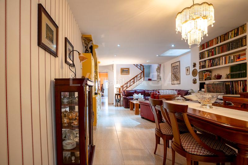 Foto a279e18f-66b3-461e-a8ab-7ced6768cc63. Casa aparellada amb calefacció a Lledoner Granollers