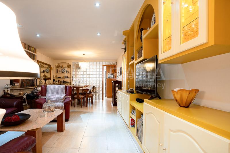 Foto b2810e75-cc72-4f33-8270-b9e7f61812d8. Casa aparellada amb calefacció a Lledoner Granollers