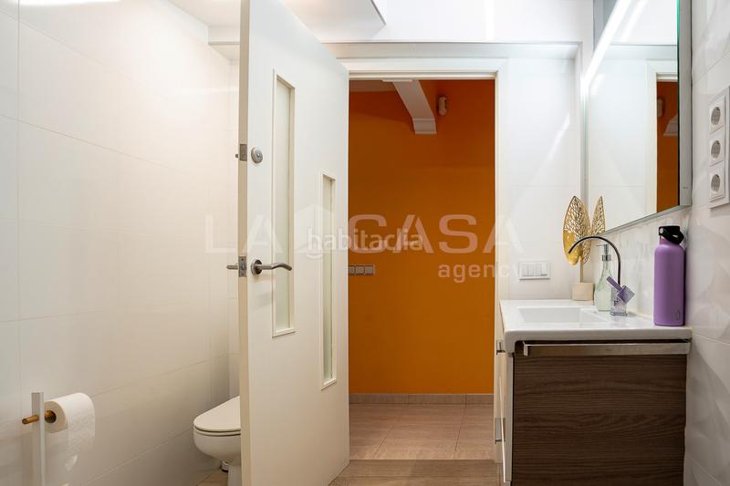 Foto fe8500eb-e8e5-45c2-92c6-e4c3e52ae5e7. Casa aparellada amb calefacció a Lledoner Granollers