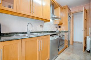 Duplex à Roca del Vallès (La). Seminuevo con parking