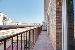 Dúplex a Roca del Vallès (La). Seminuevo con parking