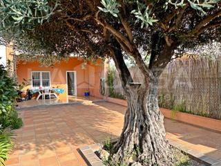 Maison jumelée à Roca del Vallès (La). Con patio