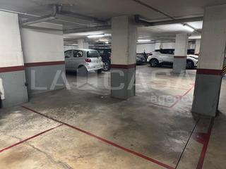 Autoparkplatz in Lledoner