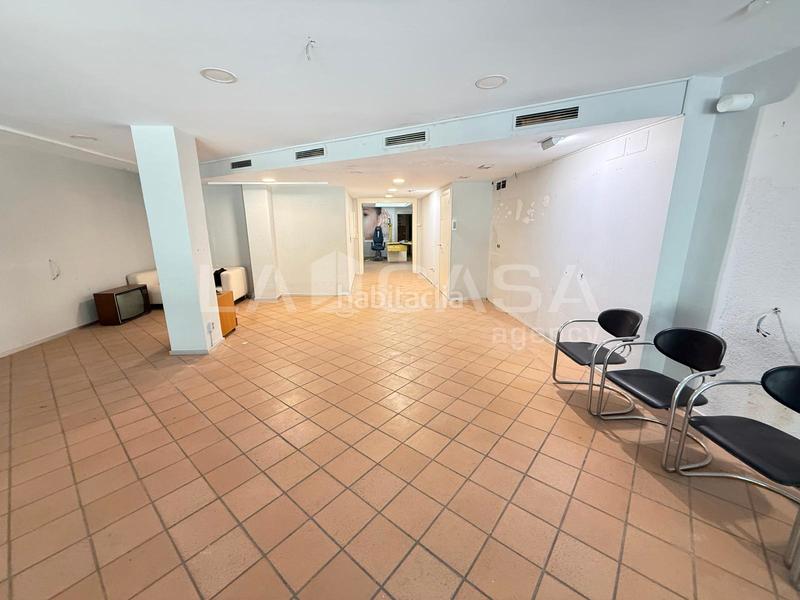 Foto 492a450b-9558-4ce6-8aa1-b91330a4b73c. Local comercial a Instituts Granollers