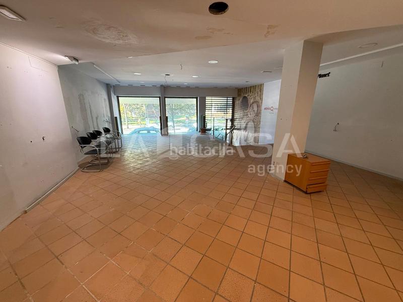 Foto 81212dfa-114e-4879-ab78-d335ee5bffb5. Local comercial a Instituts Granollers