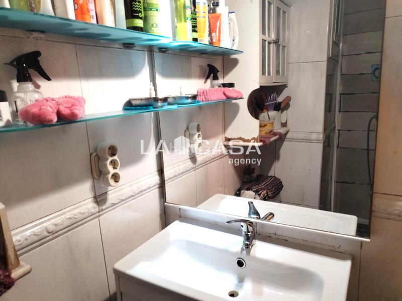 Foto 6fa1e58d-a00d-44d3-9e7e-2b0e65792a8b. Flat with heating in Sota el cami ral Granollers