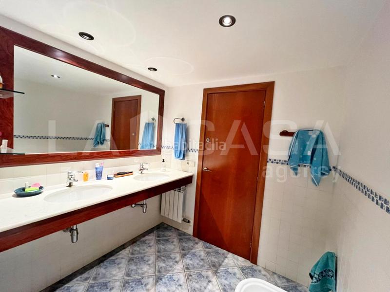 Foto 26a1d8d0-d98d-4ac2-8fdc-30eae1860cfe. Appartamento con camino riscaldamento in Franqueses del Vallès (Les)