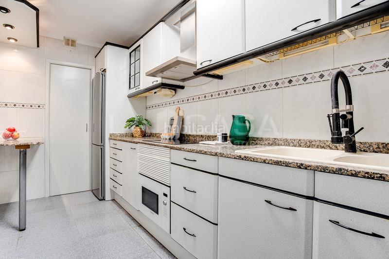 Foto 25fd7b97-f7f7-442e-9787-8a57fac78800. Appartamento con riscaldamento parcheggio in Lledoner Granollers