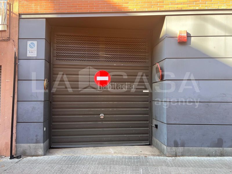 Foto b3771594-4a23-4d3e-9514-fdf2749ceadb. Aparcament cotxe a Centre Granollers