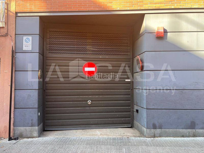 Foto ef132226-87cf-47a4-aa87-1f1dfa6b7118. Aparcament cotxe a Centre Granollers