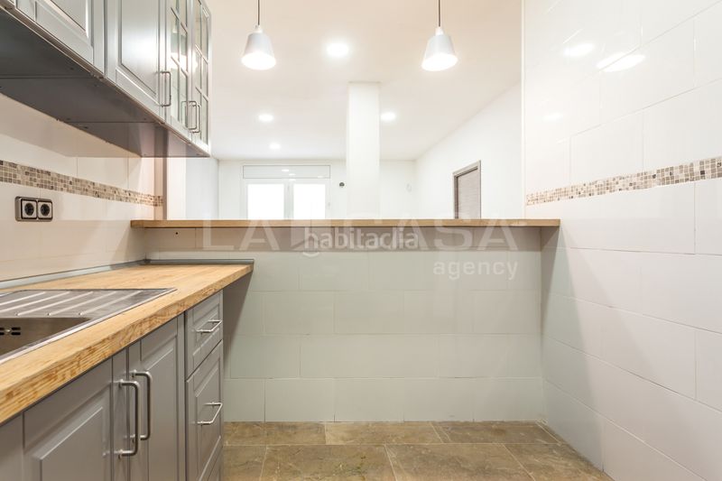 Foto b0d0cae2-22b2-4c18-ba2e-90a950cd8e8c. Planta baixa amb calefacció a Montmeló
