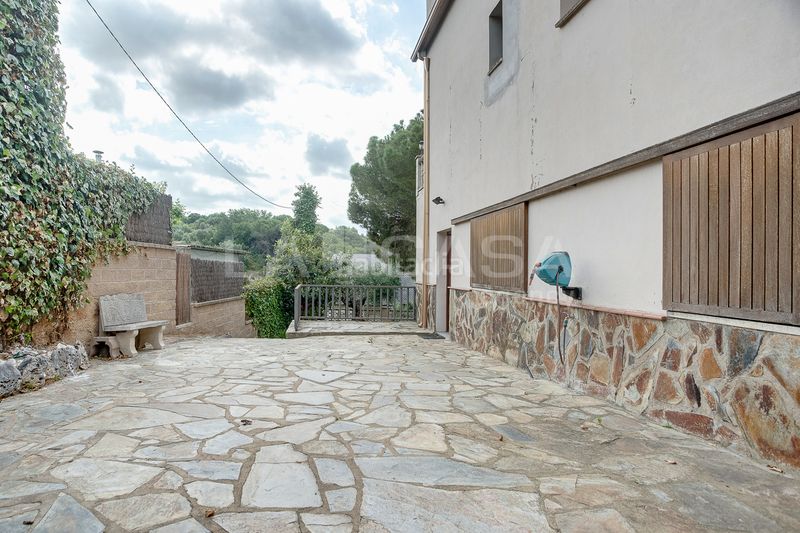 Foto 44f3737c-1ebd-4646-bf4c-1a3f0309fbe9. Casa amb calefacció aparcament a Lliçà d´Amunt