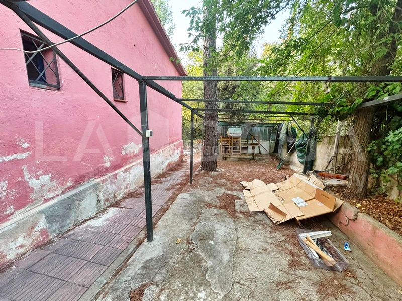 Foto 2757ba6b-59c1-4b66-82ab-e6be153a6537. Casa amb xemeneia a Montornès del Vallès