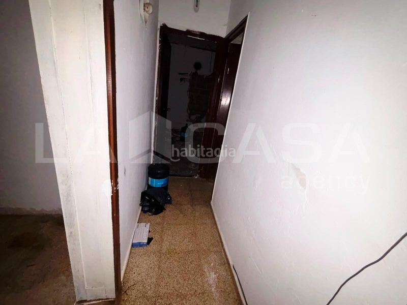 Foto ad4ba52e-7d8c-4006-894e-8a895f5b088f. Casa amb xemeneia a Montornès del Vallès