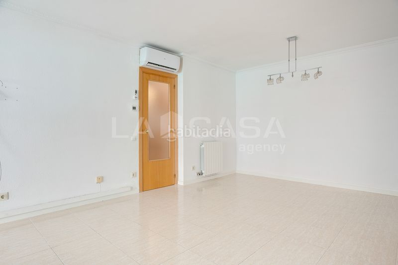 Foto 3c2e43ed-b00e-4df8-a85c-a2019202020c. Pis amb calefacció a Centre Mollet del Vallès