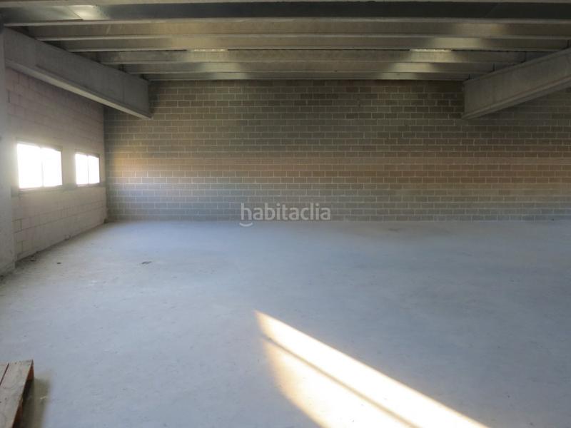 Foto 39a3e9a7-3e1f-4358-af70-fab38c9c80fa. Alquiler nave industrial nave con planta diafana 310m2 cerca estacion tren y rec en Igualada
