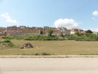 Terreny residencial a Llacuna (La). Solar para uso industrialresidencial de 1.500 m2 en nucleo urban